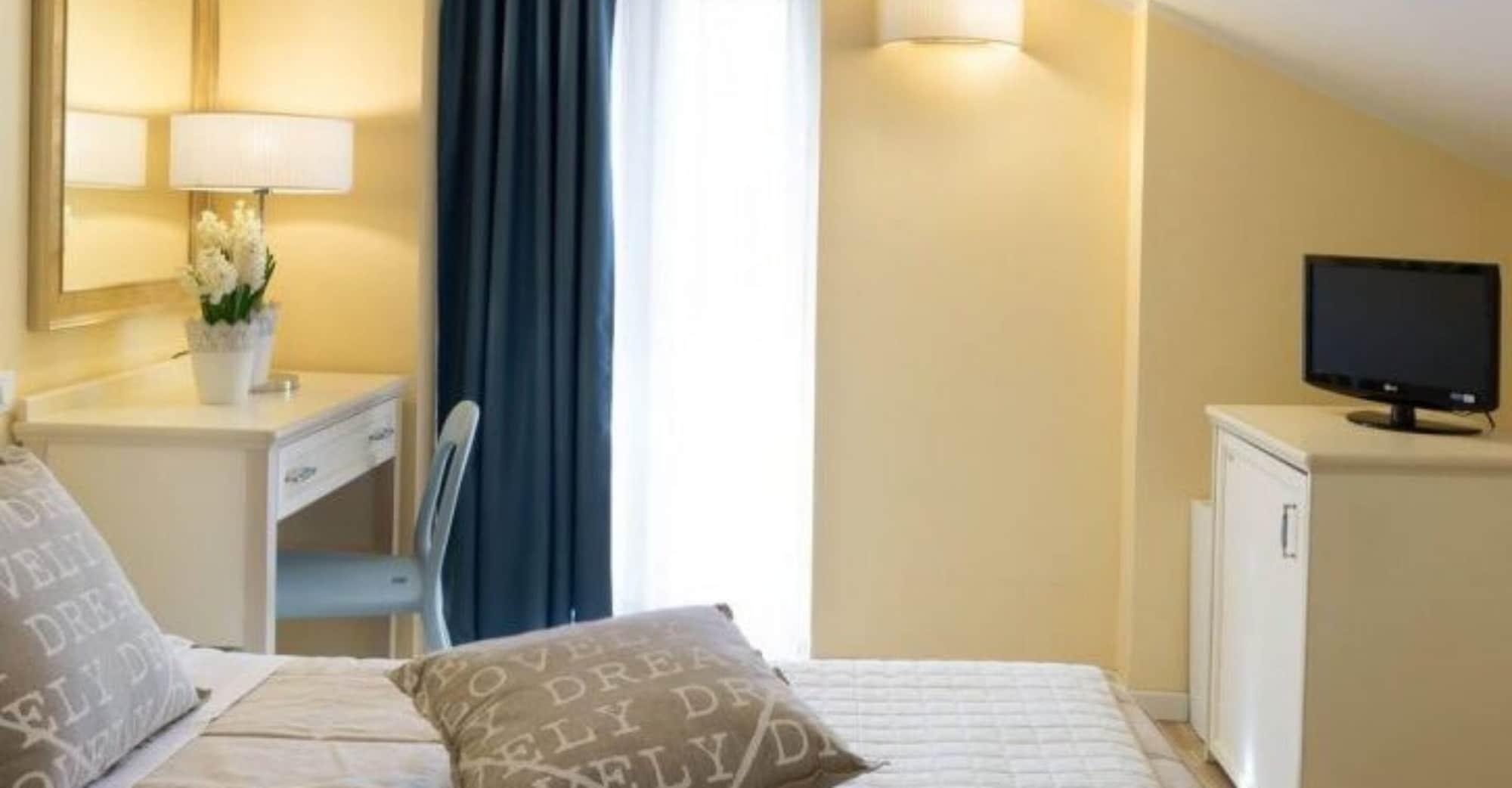 Beyou Hotel Villa Rosa Riccione Exterior photo